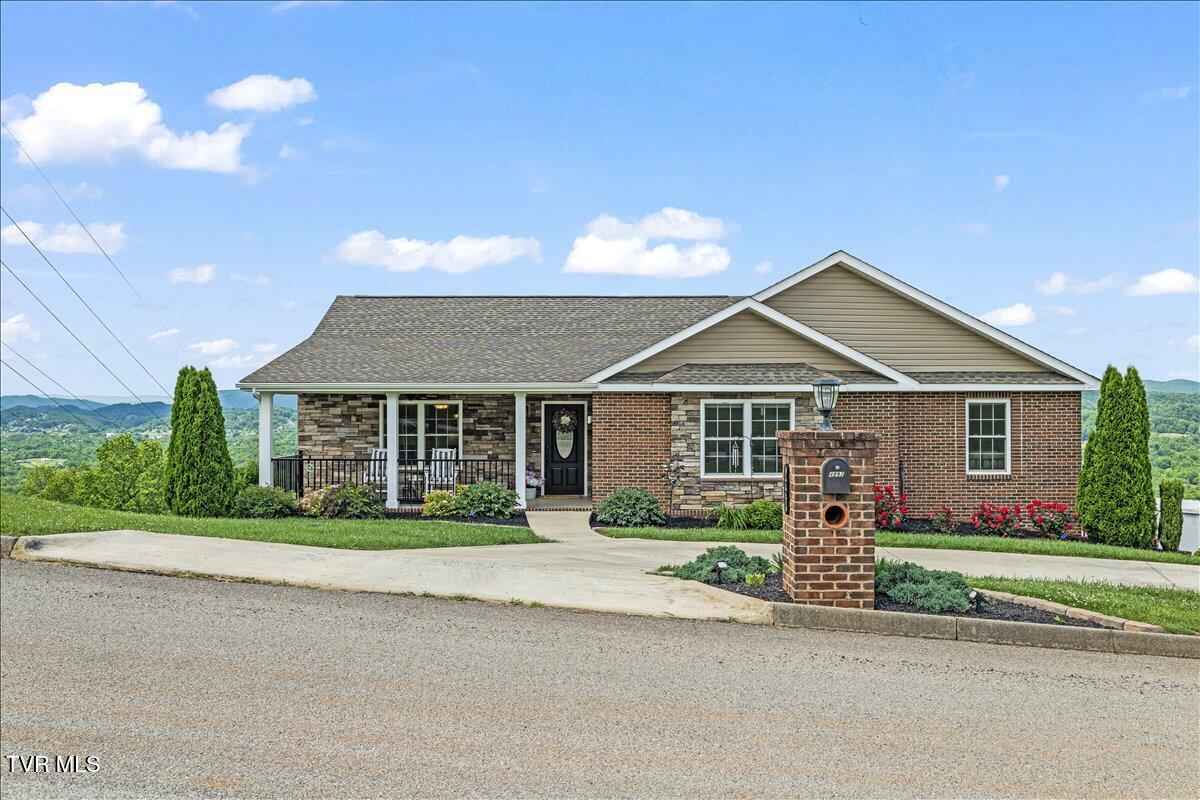 4892 Eagle Pointe Drive, Kingsport, Tennessee image 6