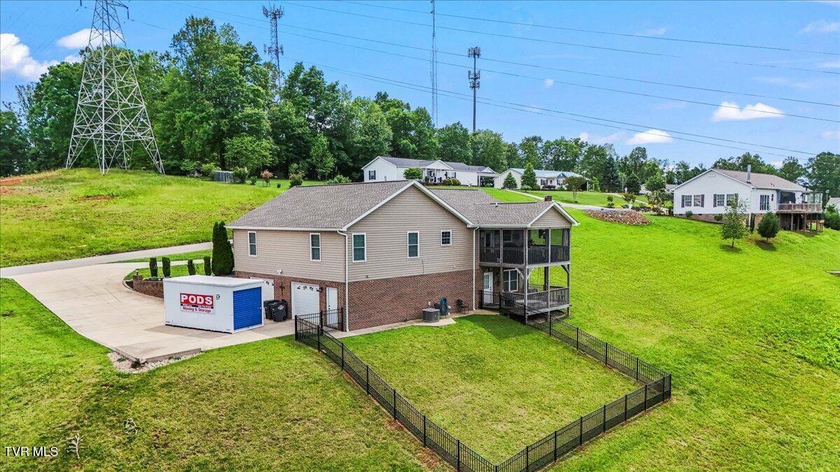 4892 Eagle Pointe Drive, Kingsport, Tennessee image 3