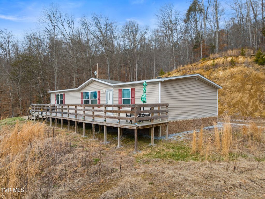 Photo of 1473 State Highway 33, Tazewell, TN 37879 (MLS # 9990754)