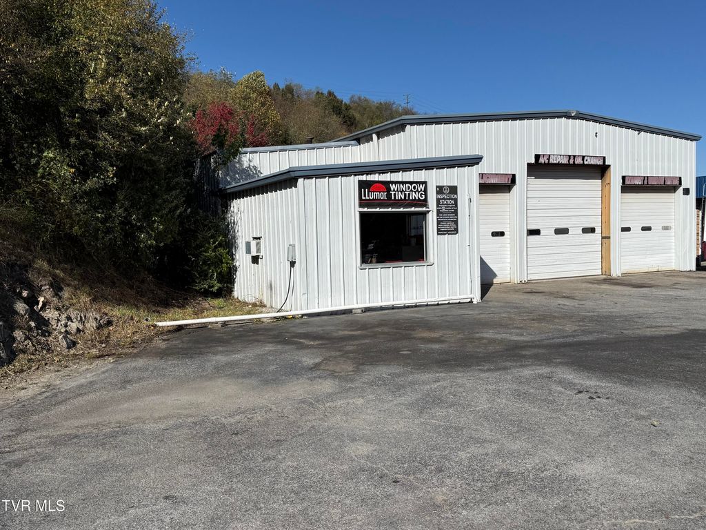 Photo of 605 Trent Street, Norton, VA 24273 (MLS # 9987428)