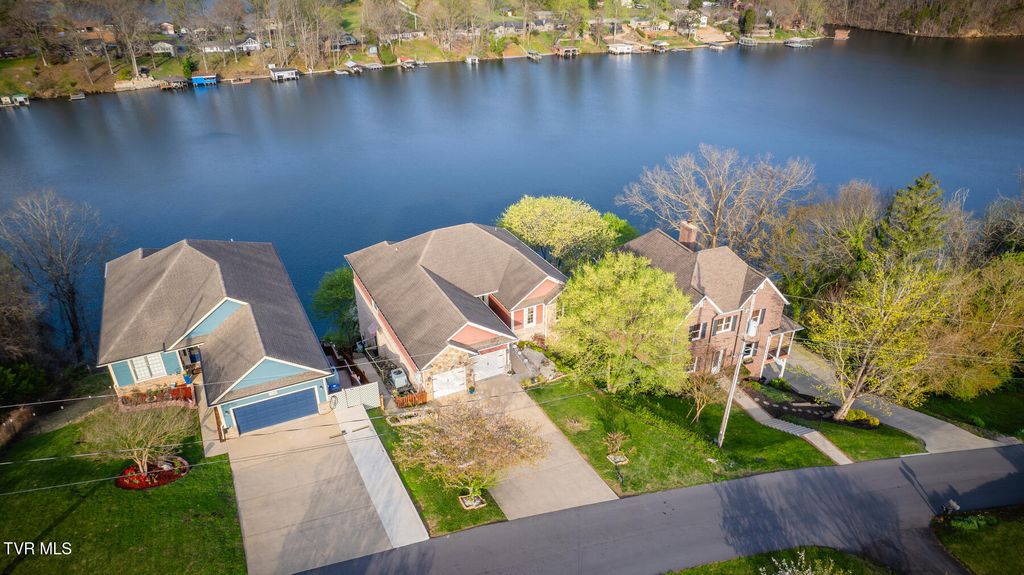 Photo of 3657 Crest Road, Kingsport, TN 37664 (MLS # 9992609)