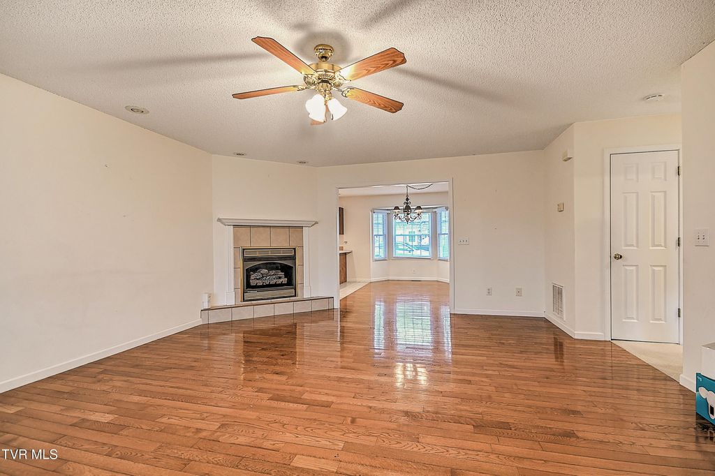 Photo of 3103 Vicksburg Road, Johnson City, TN 37604 (MLS # 9989155)