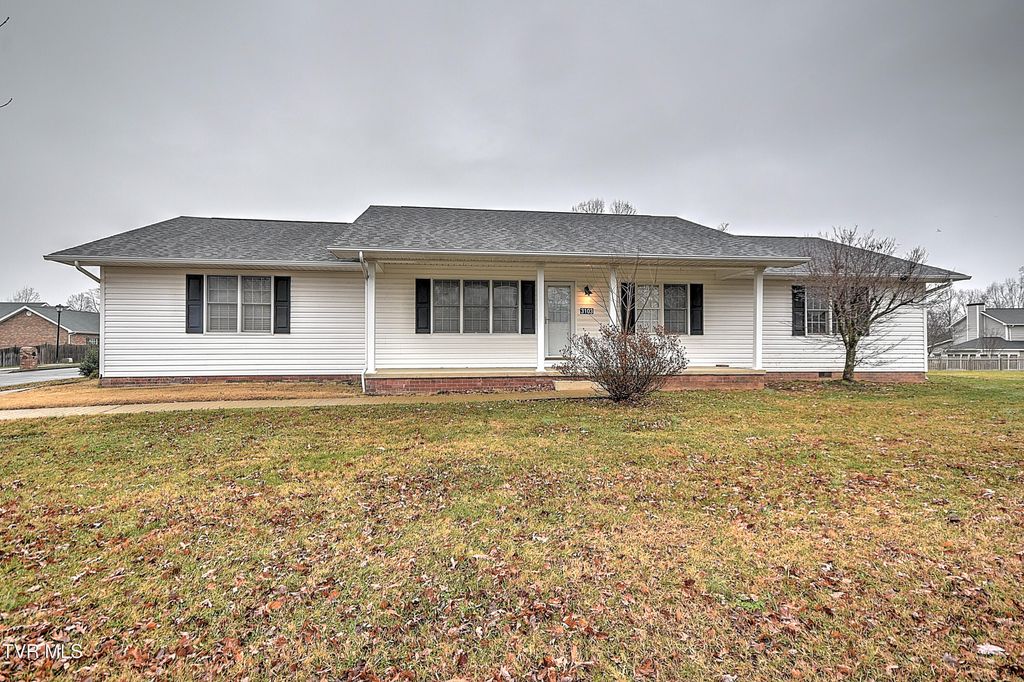 Photo of 3103 Vicksburg Road, Johnson City, TN 37604 (MLS # 9989155)