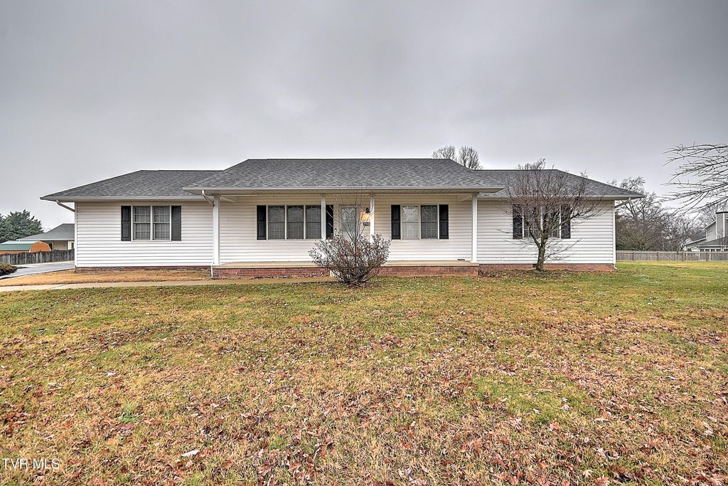 Photo of 3103 Vicksburg Road, Johnson City, TN 37604 (MLS # 9989155)