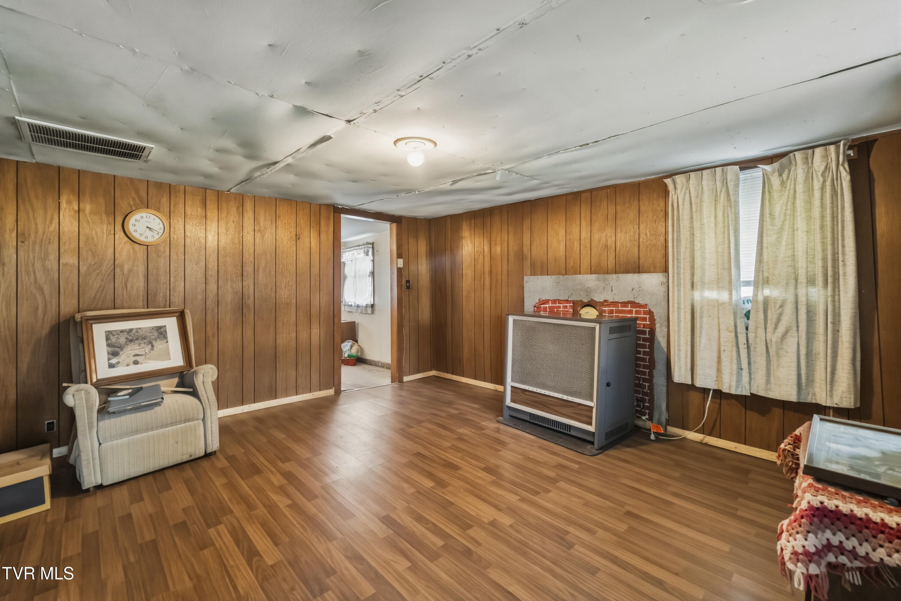 1811 George Malone Road