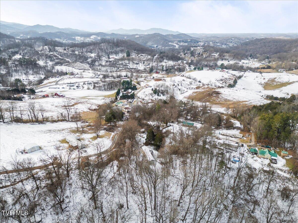 173 Deloach Road, Elizabethton, Tennessee image 11