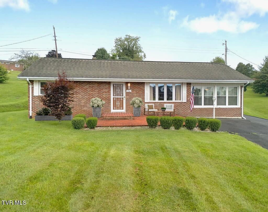 Photo of 116 Monte Vista Drive, Glade Spring, VA 24340 (MLS # 10000361)
