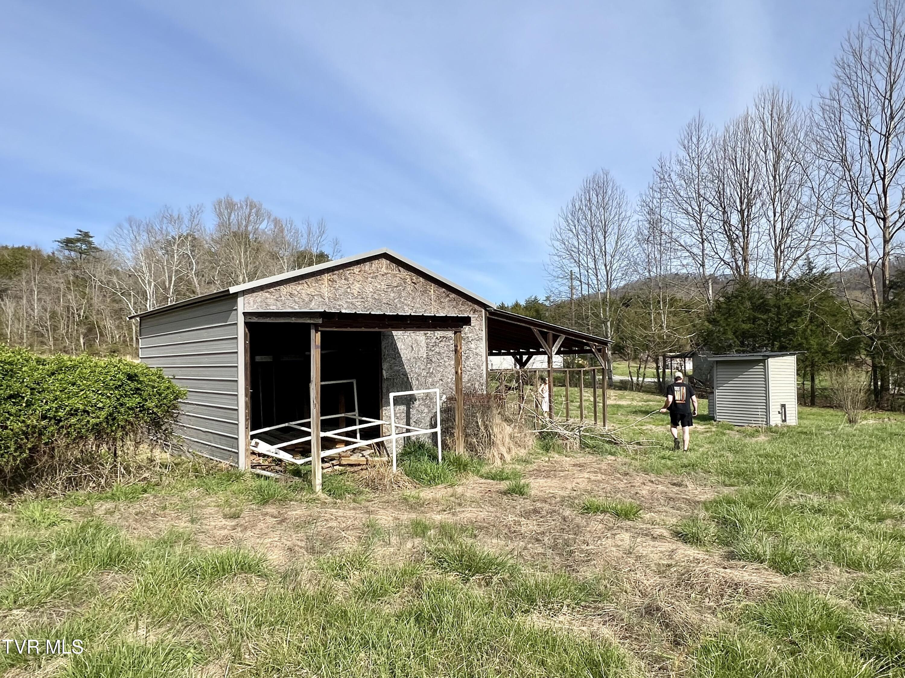 Lovin Road, Mooresburg, Tennessee image 13