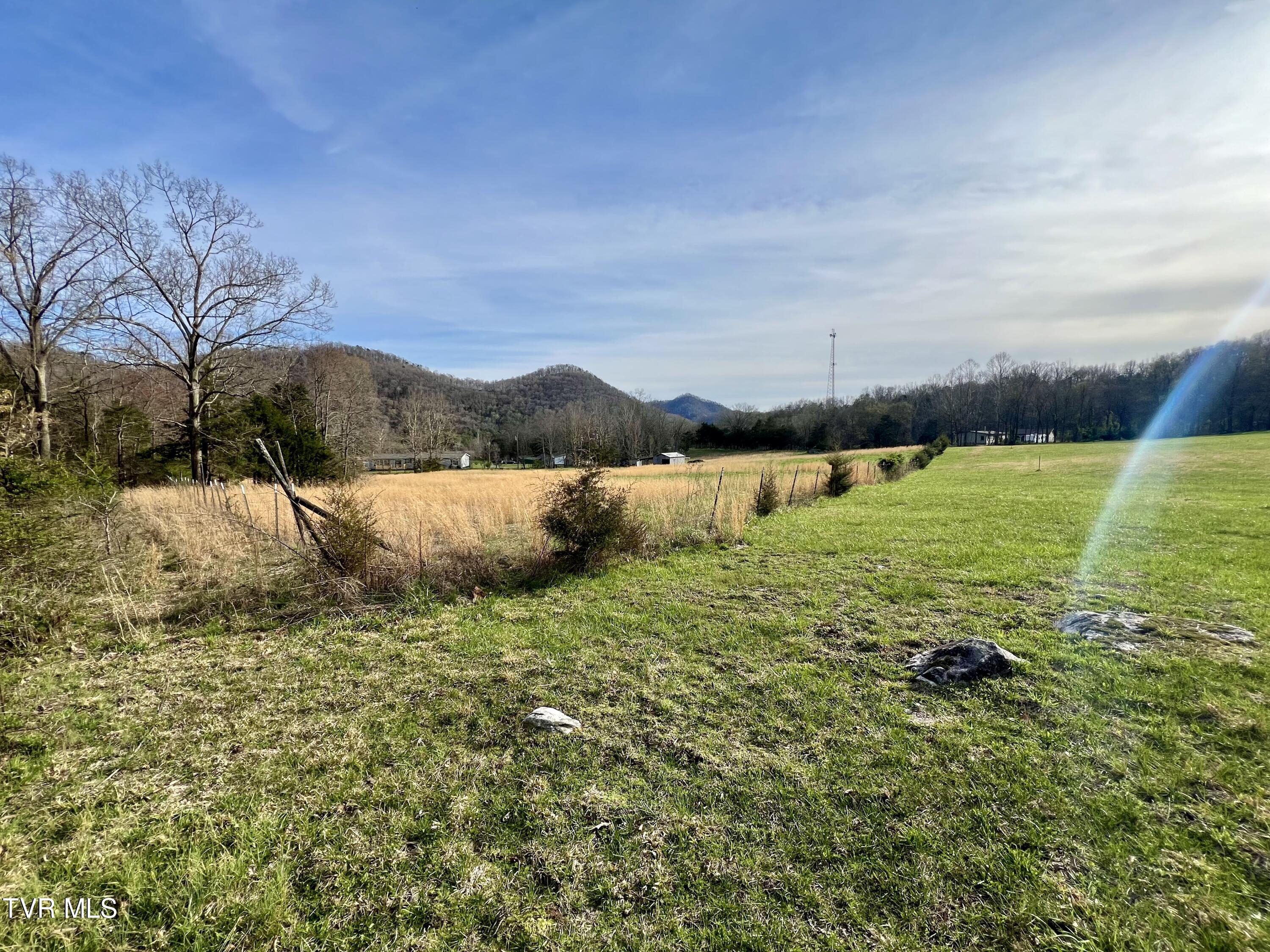 Lovin Road, Mooresburg, Tennessee image 4