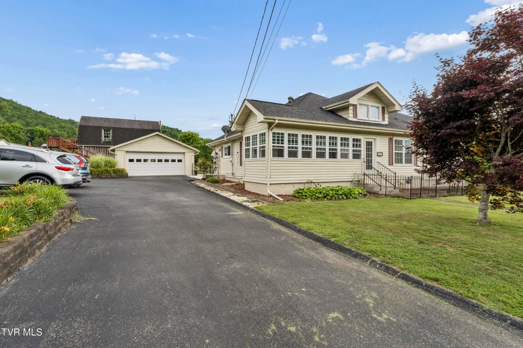 Photo of 1016 Rock Creek Road, Erwin, TN 37650 (MLS # 9997028)