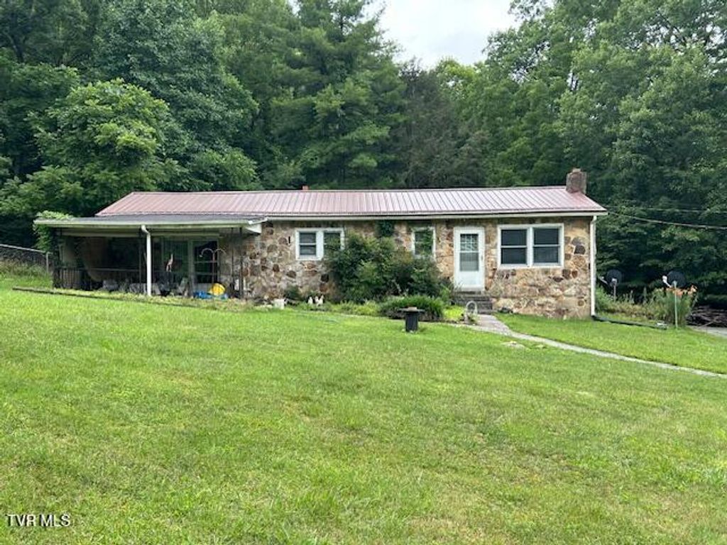 Photo of 7609 Birchfield Road, Wise, VA 24293 (MLS # 9998117)