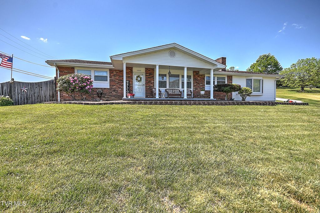Photo of 1825 Pinebrook Drive, Kingsport, TN 37660 (MLS # 9995222)
