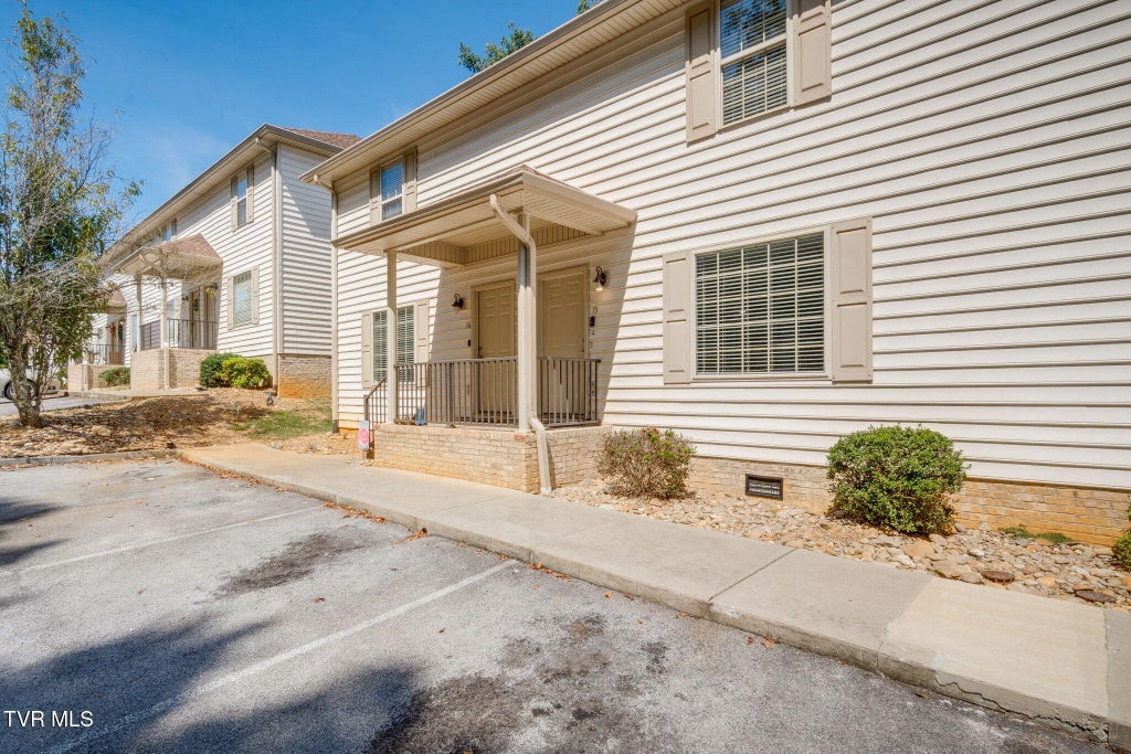 Photo of 563 Boring Chapel Road #Apt 15, Johnson City, TN 37615 (MLS # 10000759)