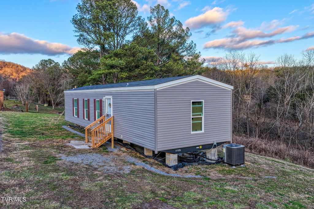 Photo of 105 Bert Price Road, Rogersville, TN 37857 (MLS # 9989615)