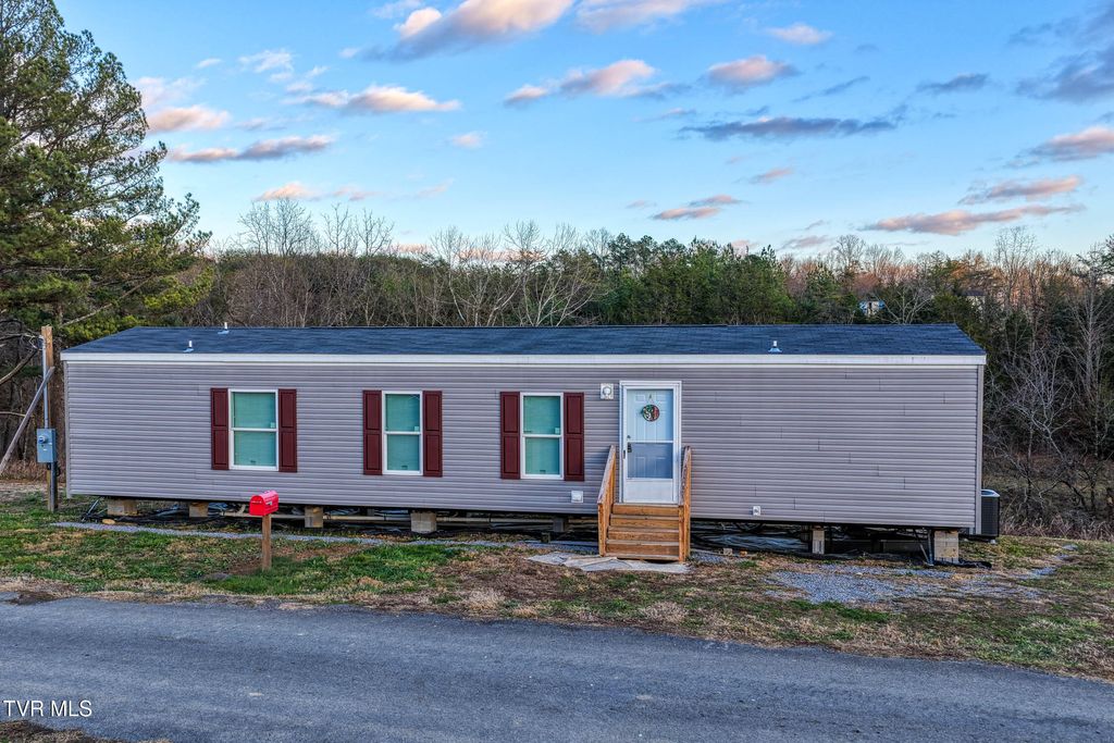 Photo of 105 Bert Price Road, Rogersville, TN 37857 (MLS # 9989615)