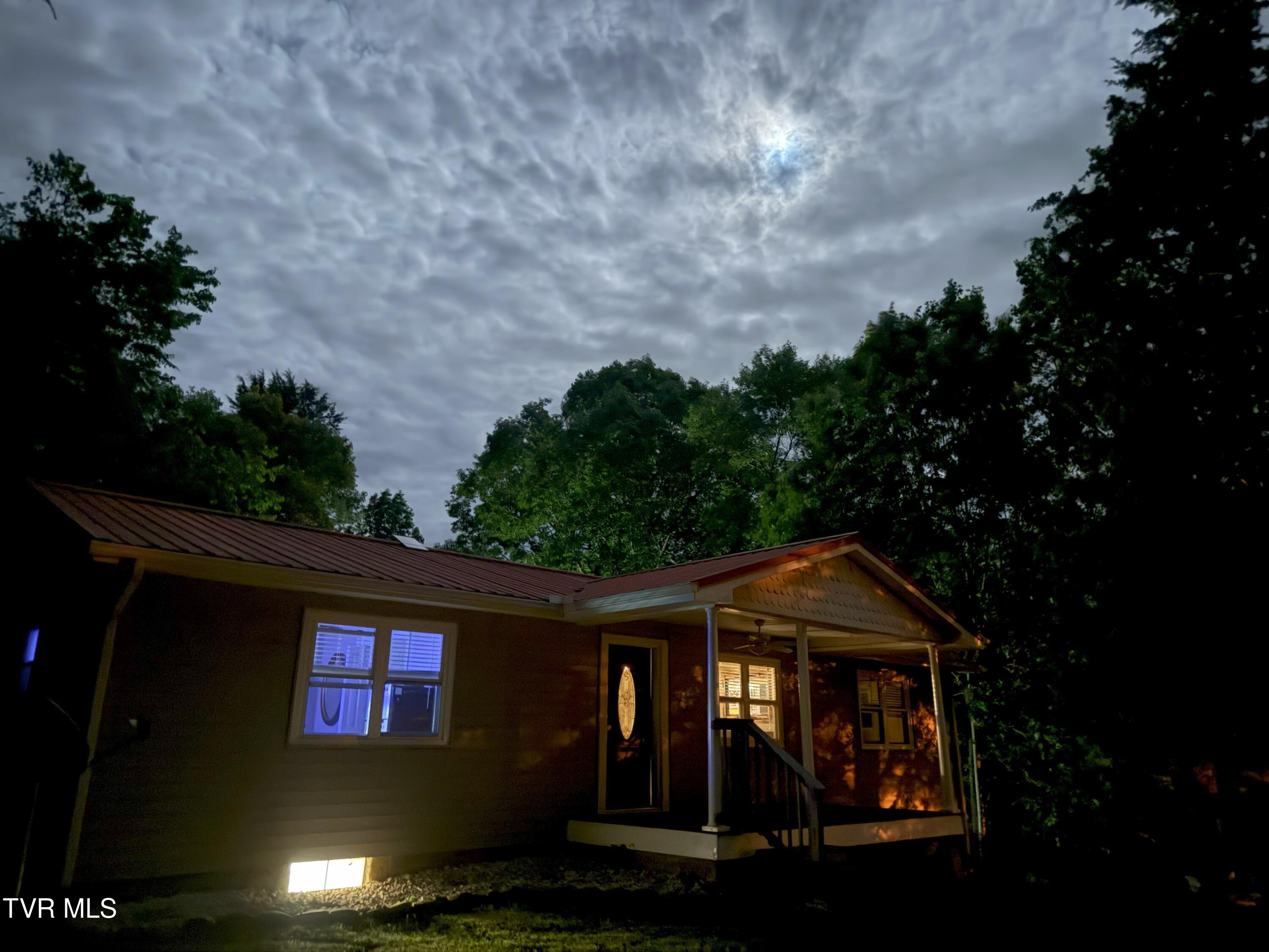 1320 Brady Road, Newport, Tennessee image 2