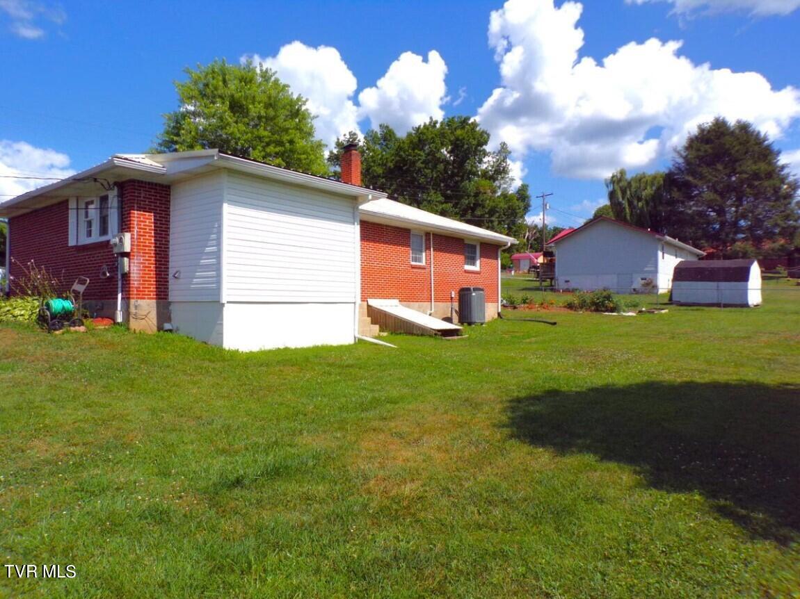322 Holmes Street, Jonesville, Virginia image 6