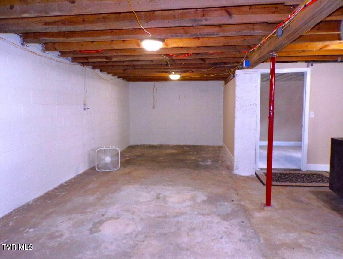 322 Holmes Street, Jonesville, Virginia image 29