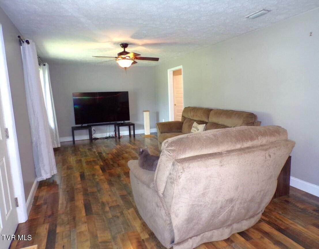 322 Holmes Street, Jonesville, Virginia image 10