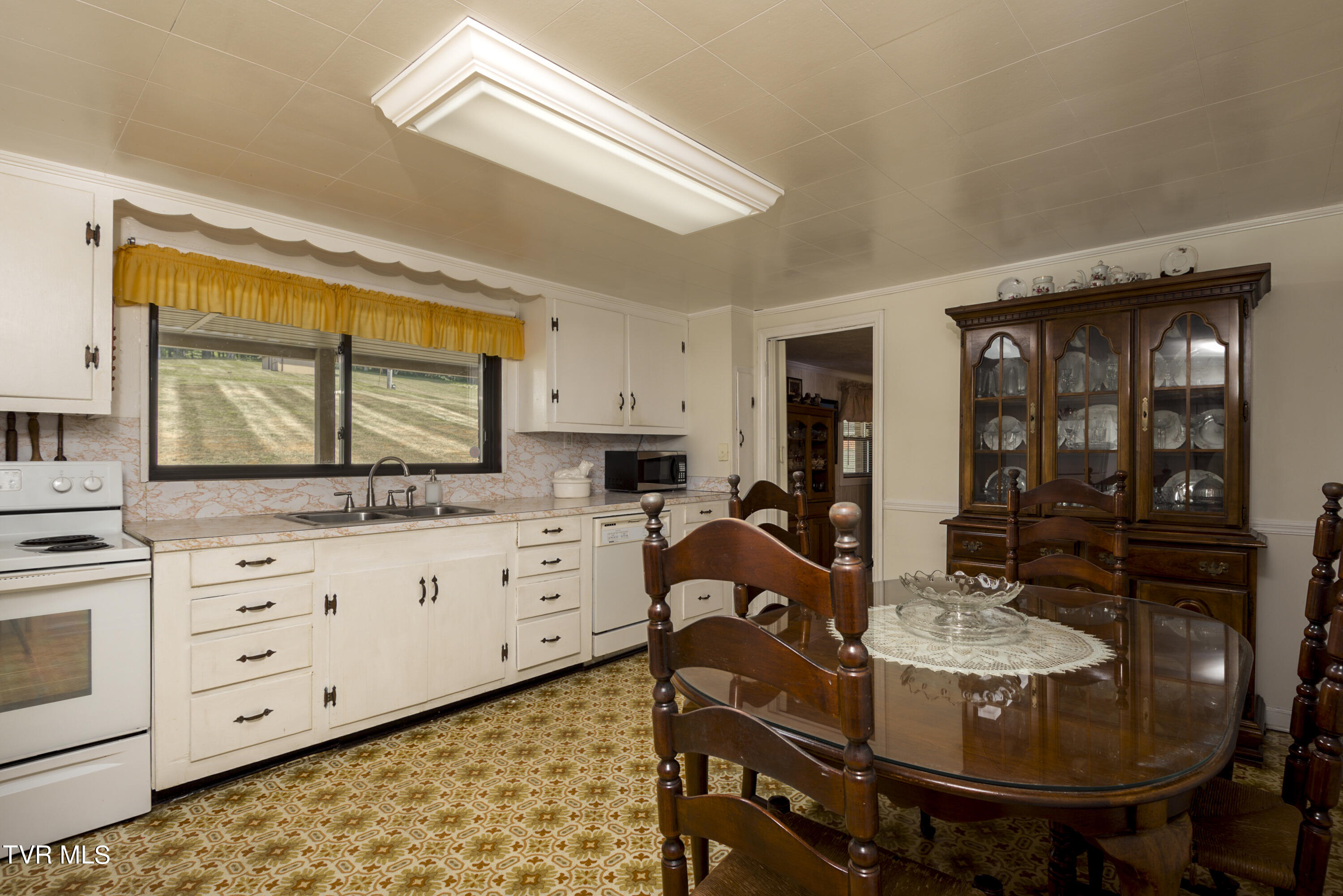 409 Spring Valley Road, Marion, Virginia image 17