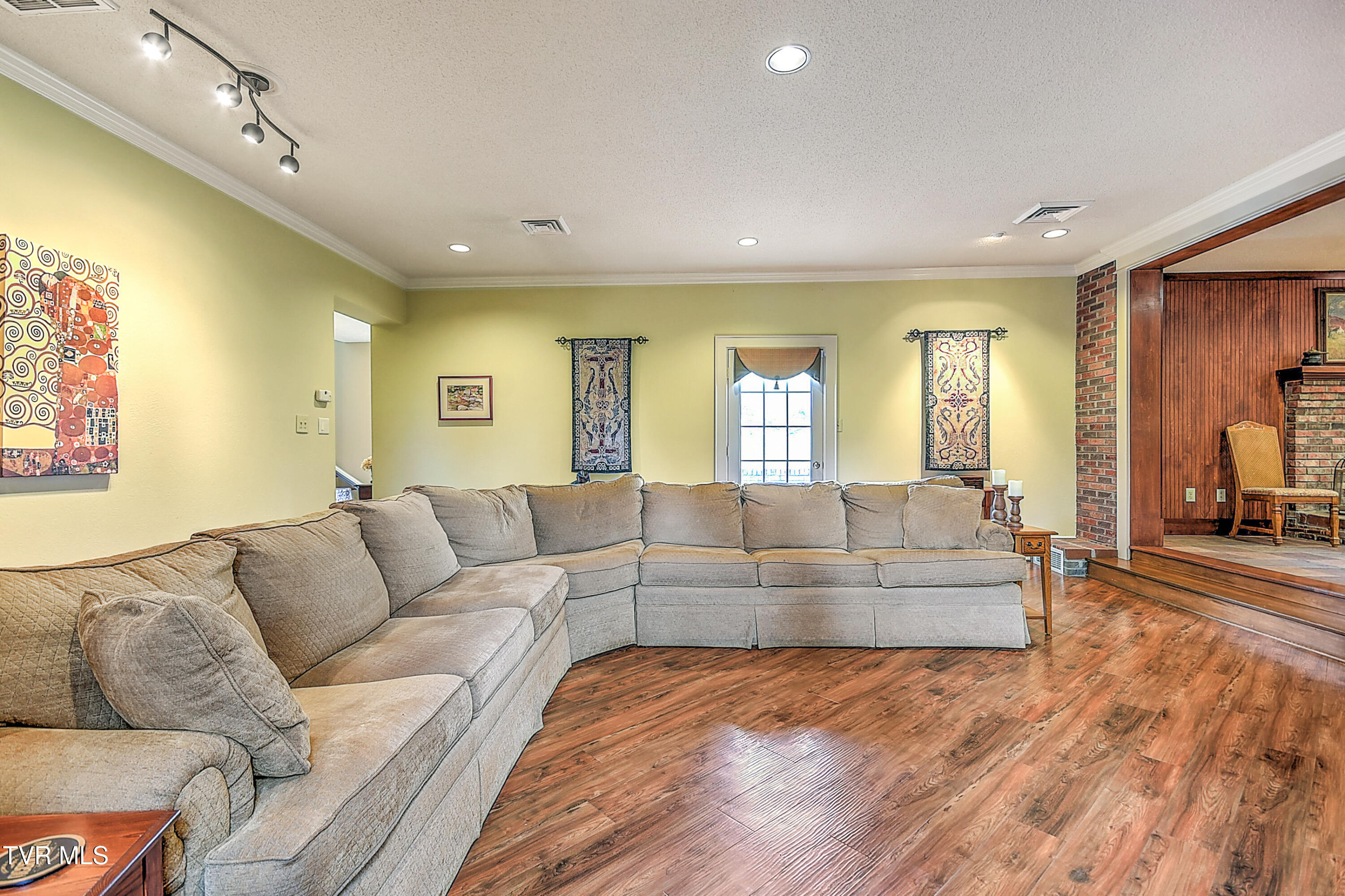 216 Forest Hills Drive, Bristol, Tennessee image 30