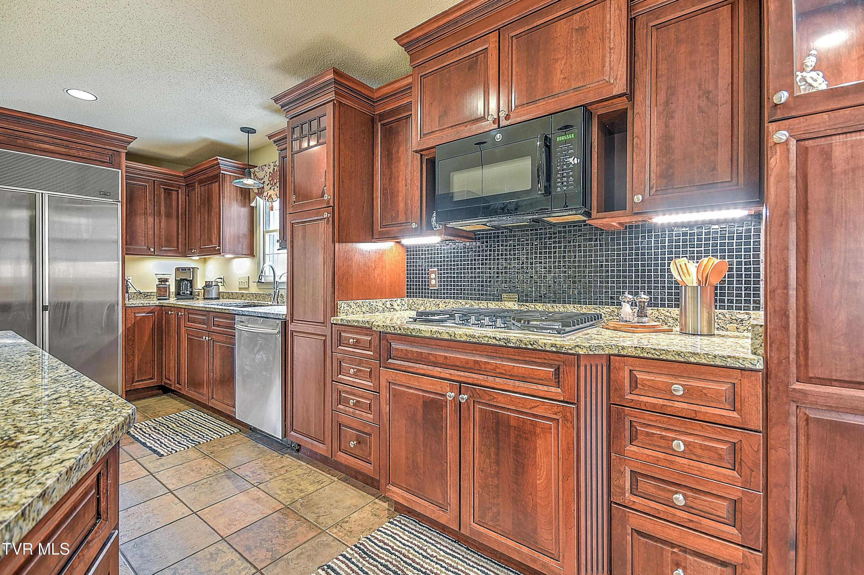 216 Forest Hills Drive, Bristol, Tennessee image 10