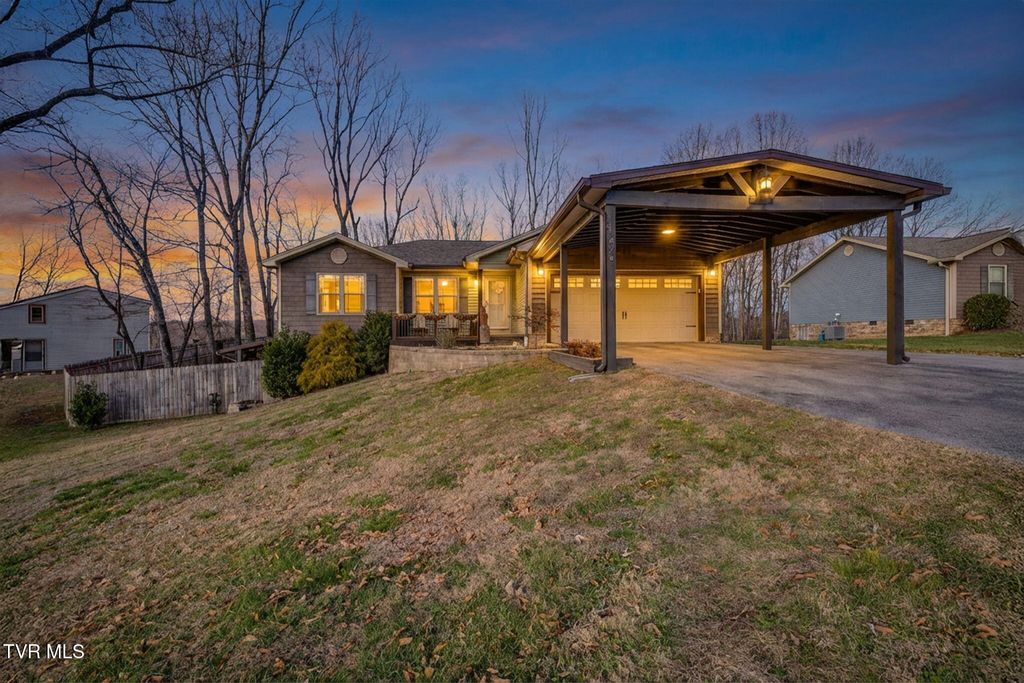Photo of 136 Roy Phillips Road, Jonesborough, TN 37659 (MLS # 9990296)