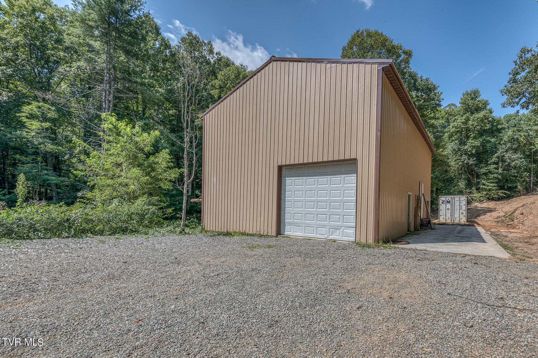 Waters Rd Road, Laurel Bloomery, Tennessee image 3