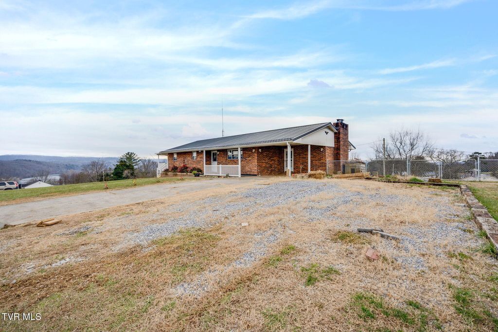 Photo of 309 Hill Avenue, Surgoinsville, TN 37873 (MLS # 9989547)