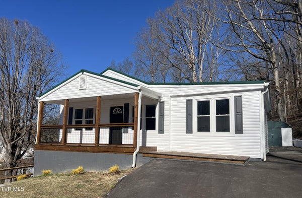 1229 HARRISON AVE, KINGSPORT, TN 37665 - Image a079d6487c6b2ef563b4aaa2923de167/1945546200