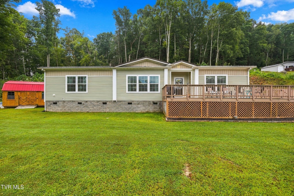 Photo of 6408 Gardner Lane, Norton, VA 24273 (MLS # 10000964)