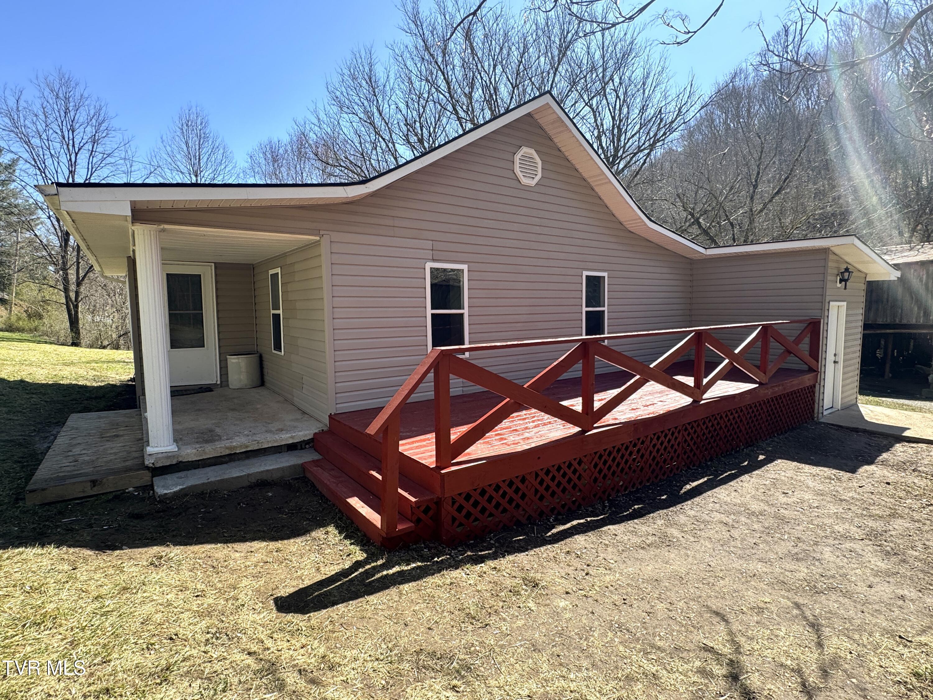 1297 Dry Creek Road, Blackwater, Virginia image 3