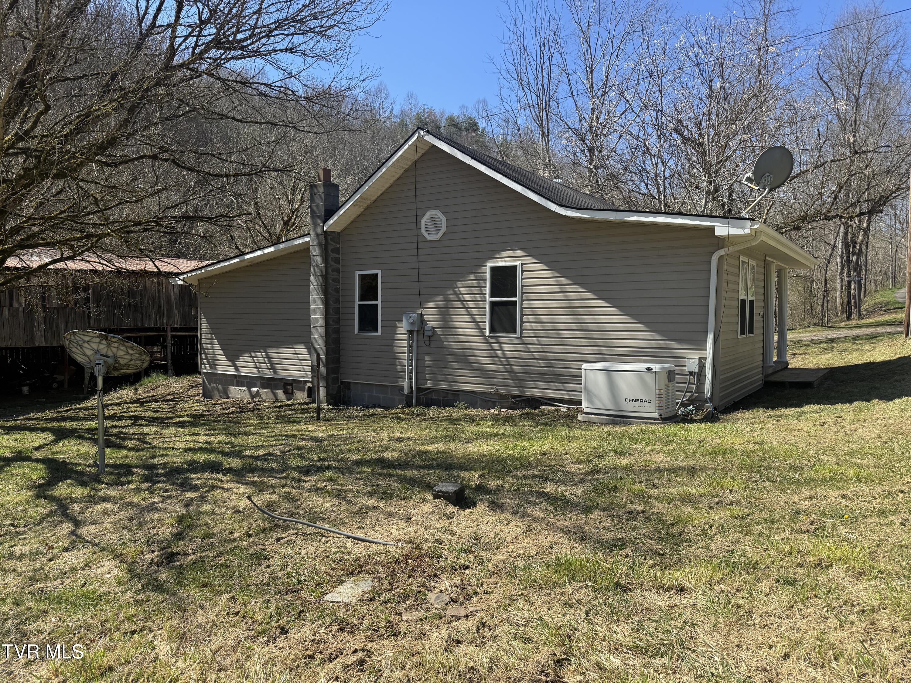 1297 Dry Creek Road, Blackwater, Virginia image 7