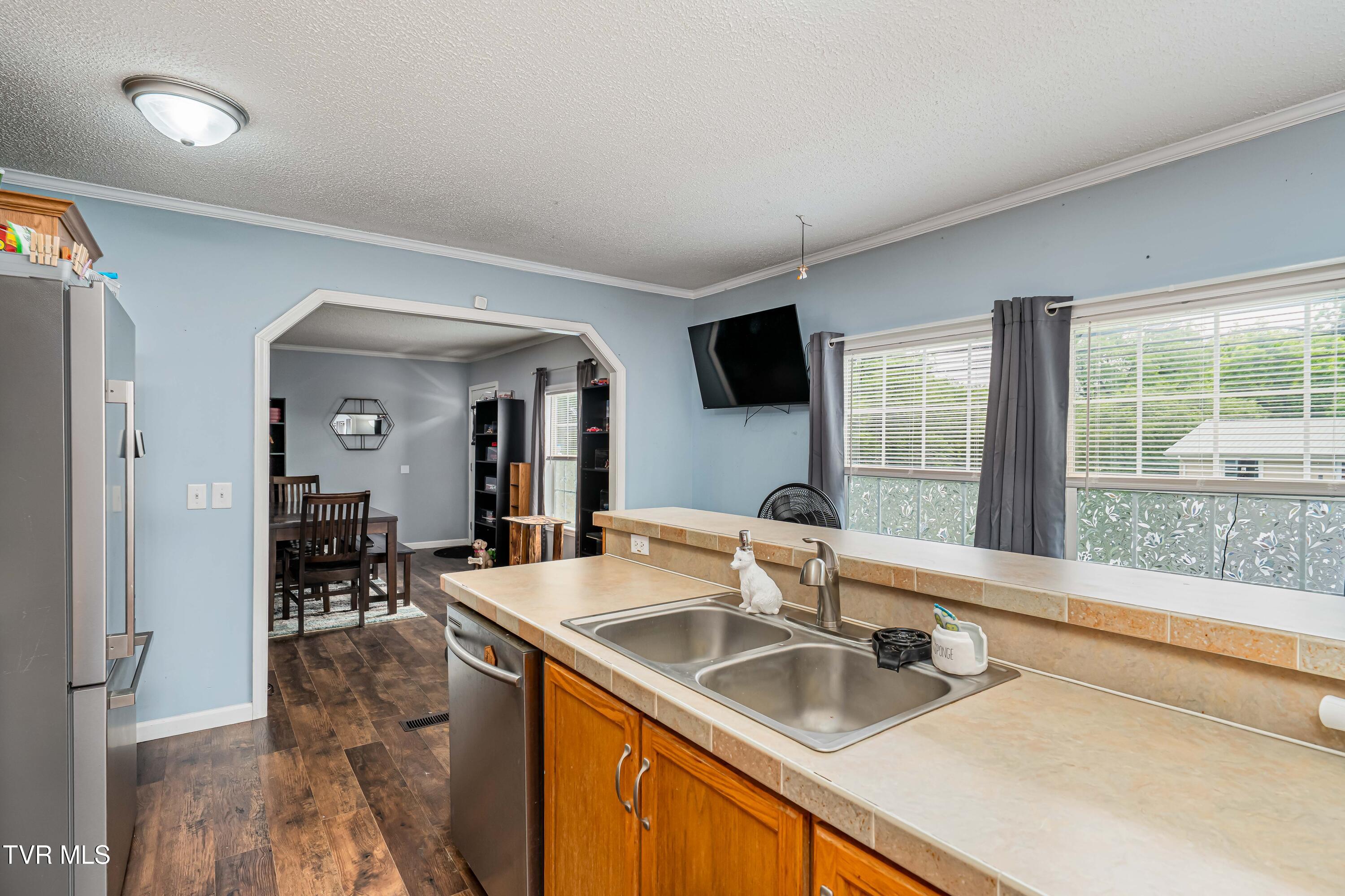 1154 Ridgecrest Avenue, Kingsport, Tennessee image 13
