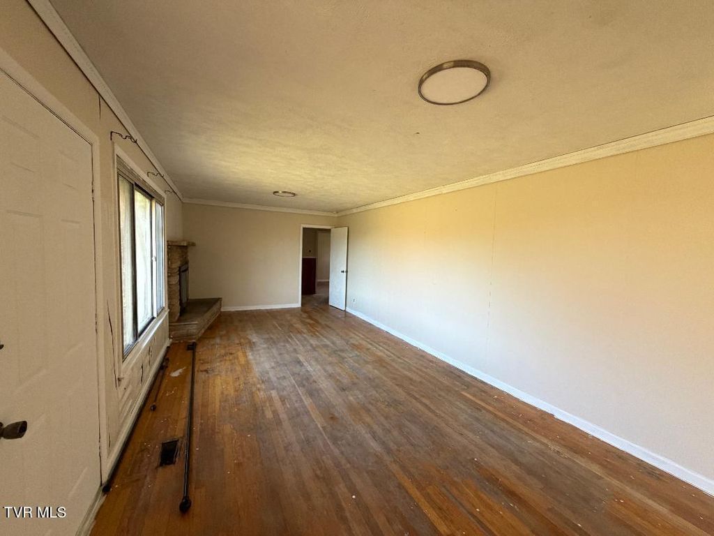 Photo of 155 Flannagan Drive Drive, Bristol, VA 24202 (MLS # 9988045)