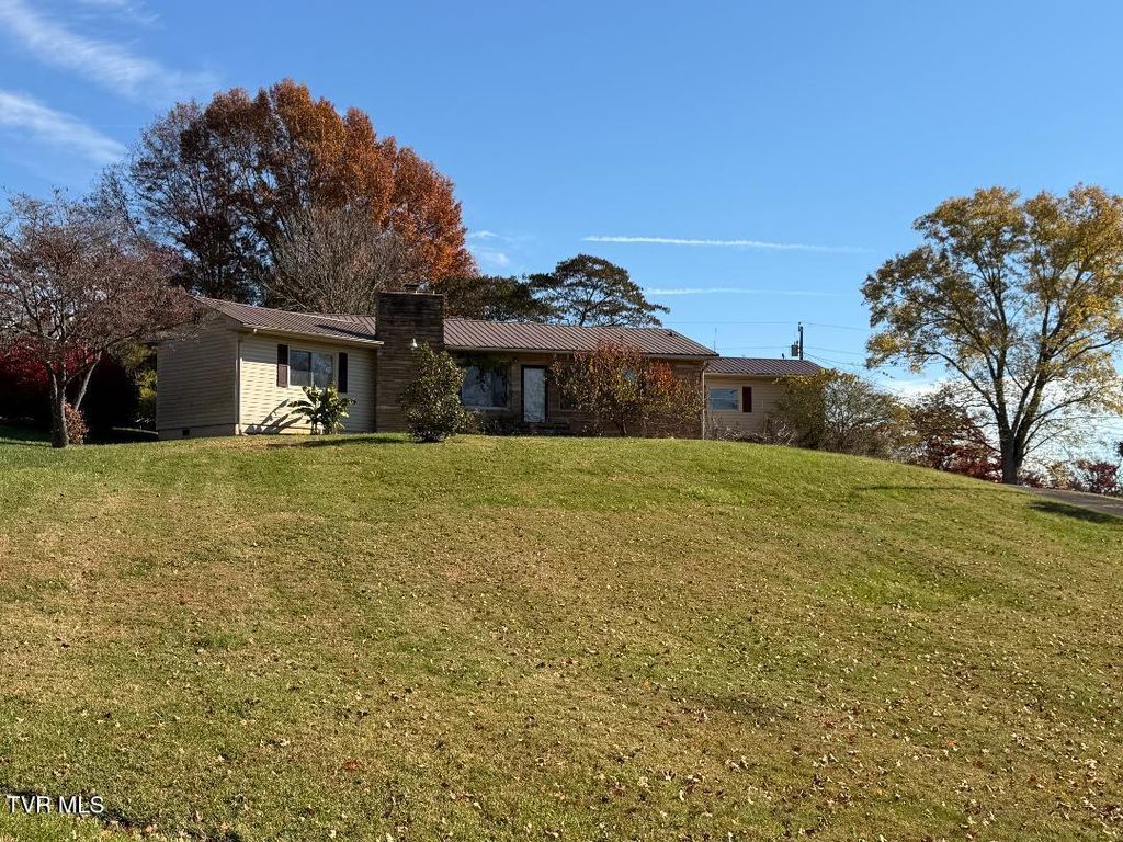 Photo of 155 Flannagan Drive Drive, Bristol, VA 24202 (MLS # 9988045)