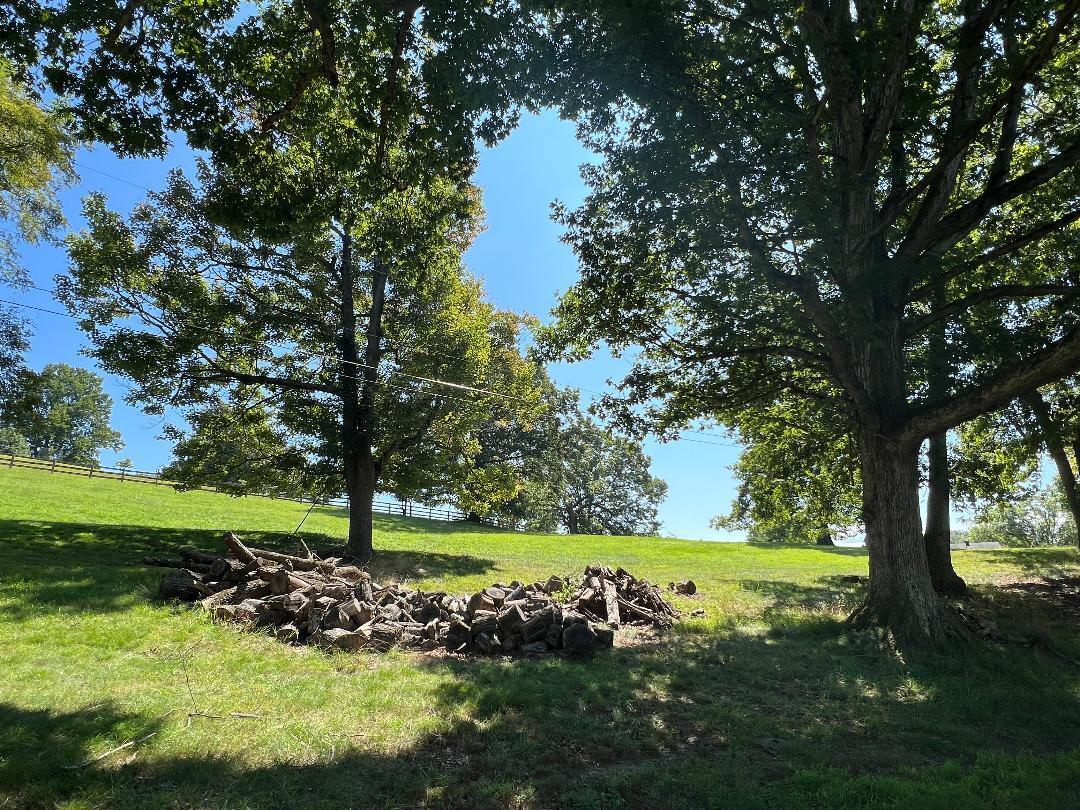 Colonade Drive, Abingdon, Virginia image 5
