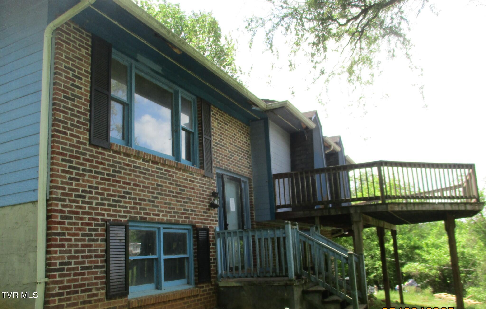 371 Jonesboro Drive, Bluff City, Tennessee image 3