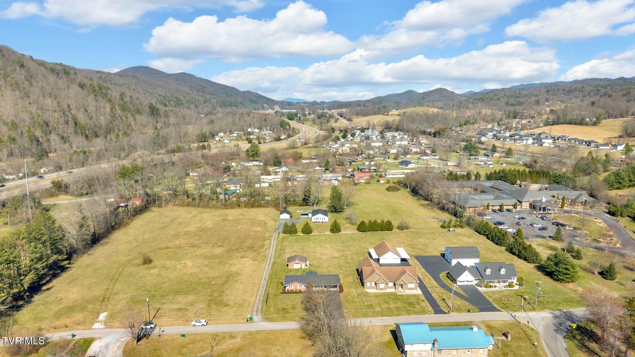 520 Lyle Road, Erwin, Tennessee image 9