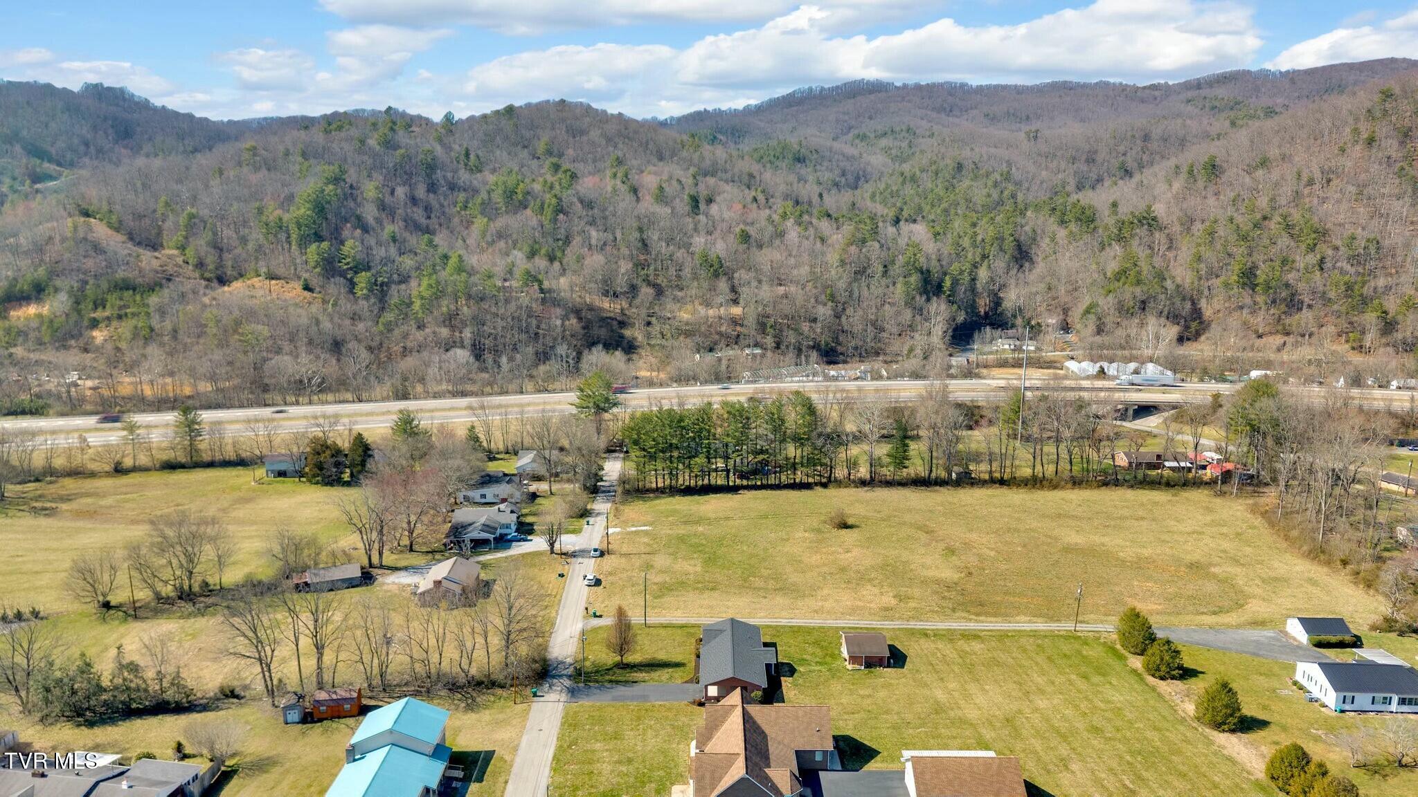 520 Lyle Road, Erwin, Tennessee image 11