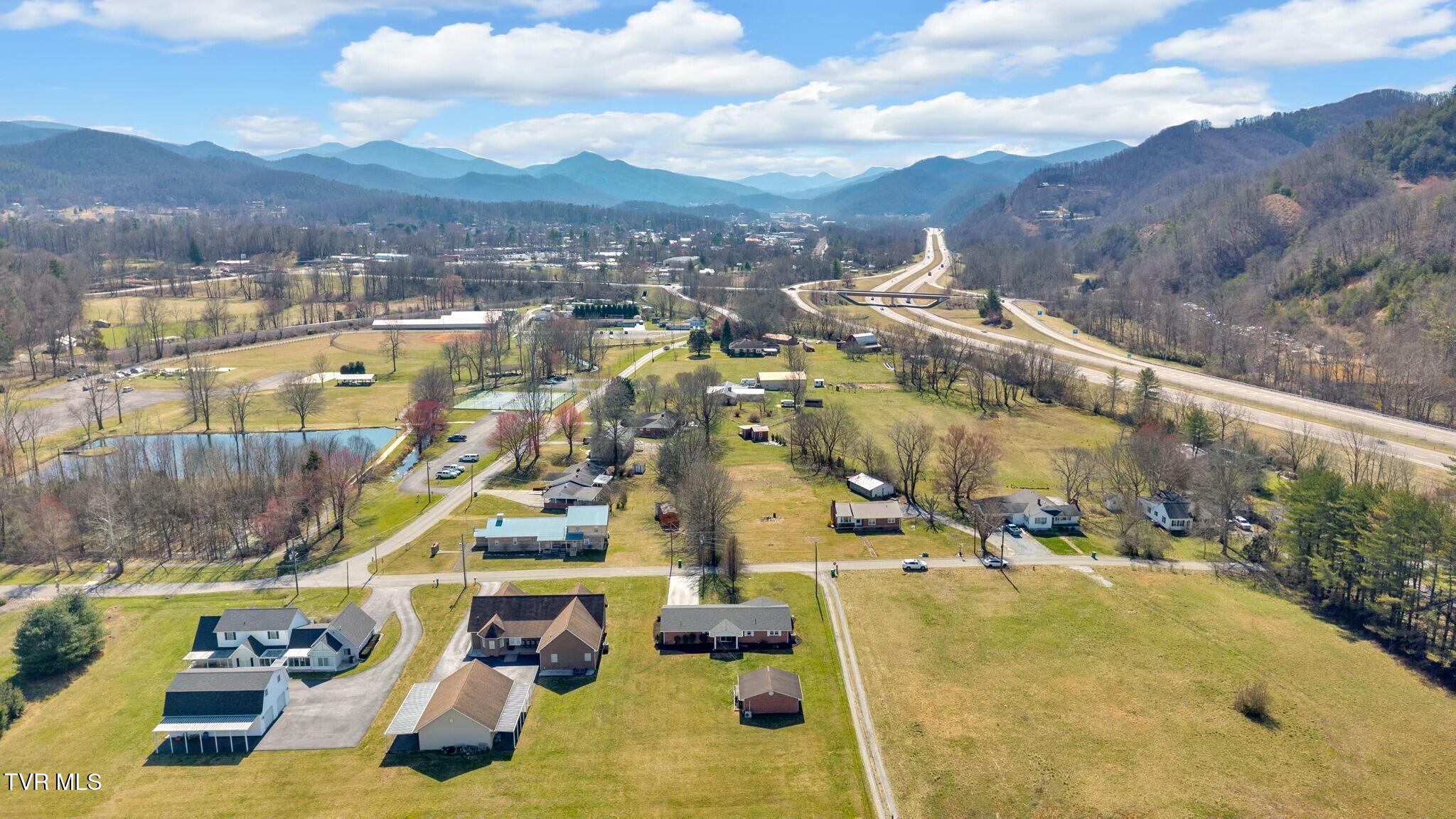 520 Lyle Road, Erwin, Tennessee image 13