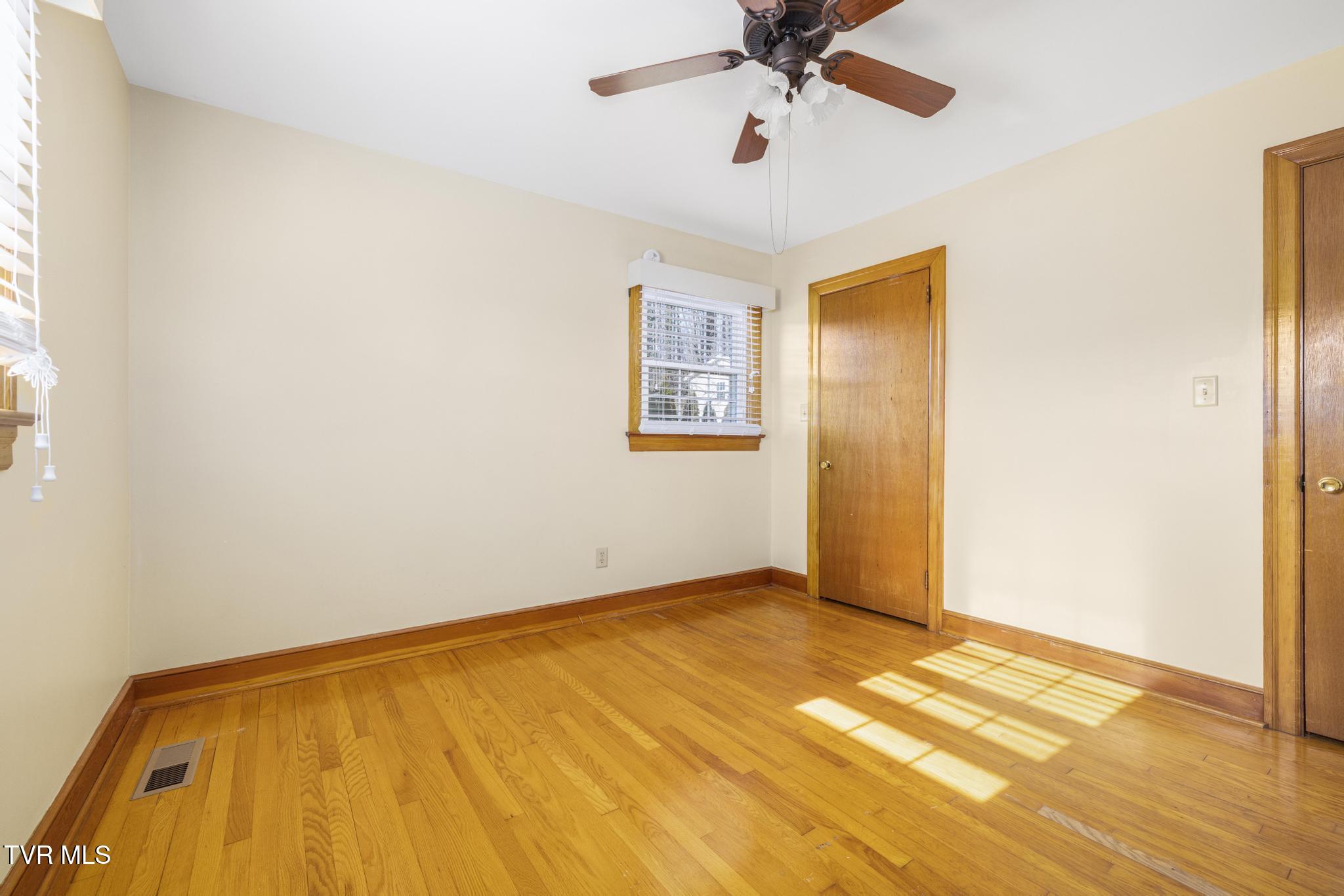 5021 Unicoi Drive Drive, Unicoi, Tennessee image 26