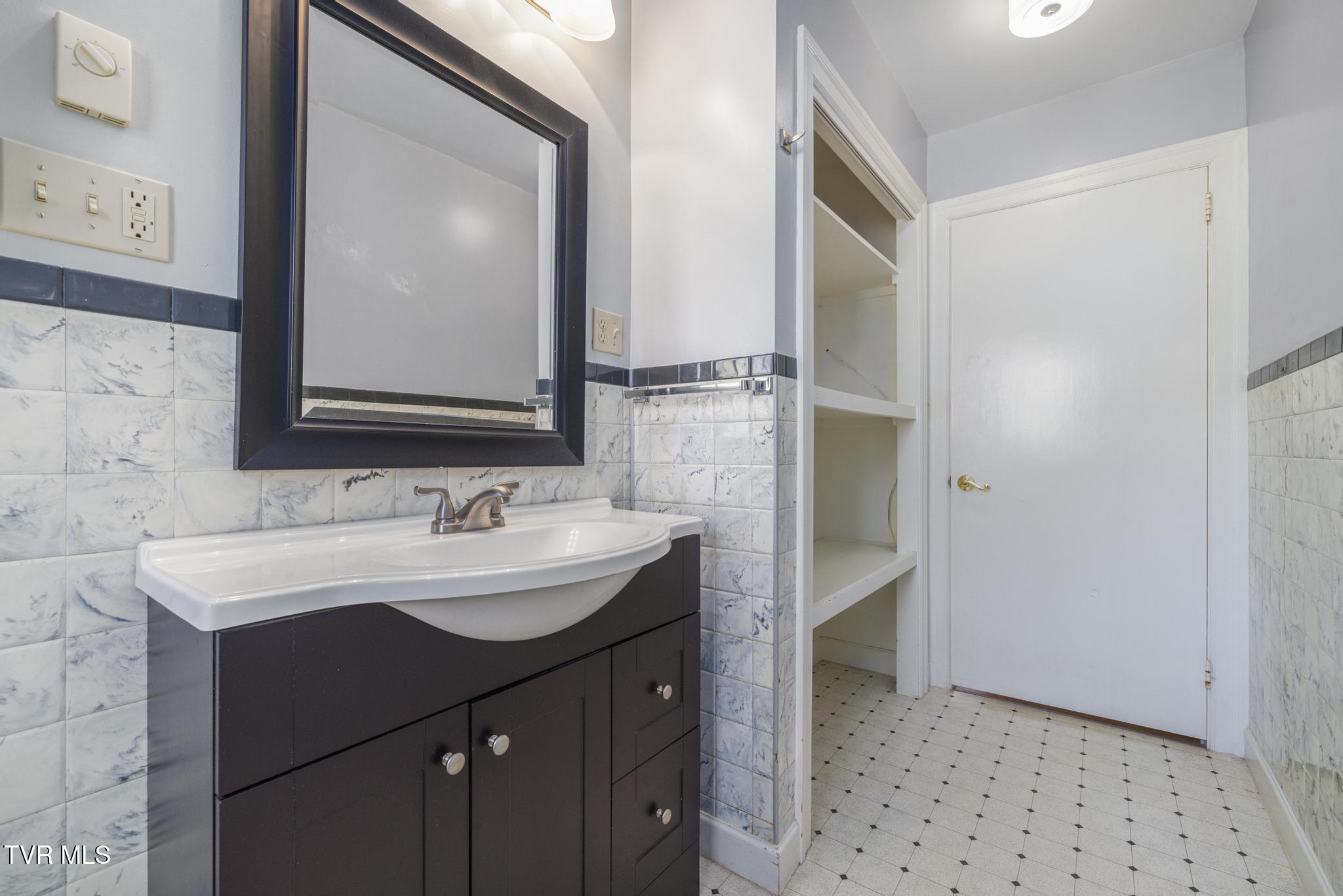 5021 Unicoi Drive Drive, Unicoi, Tennessee image 22