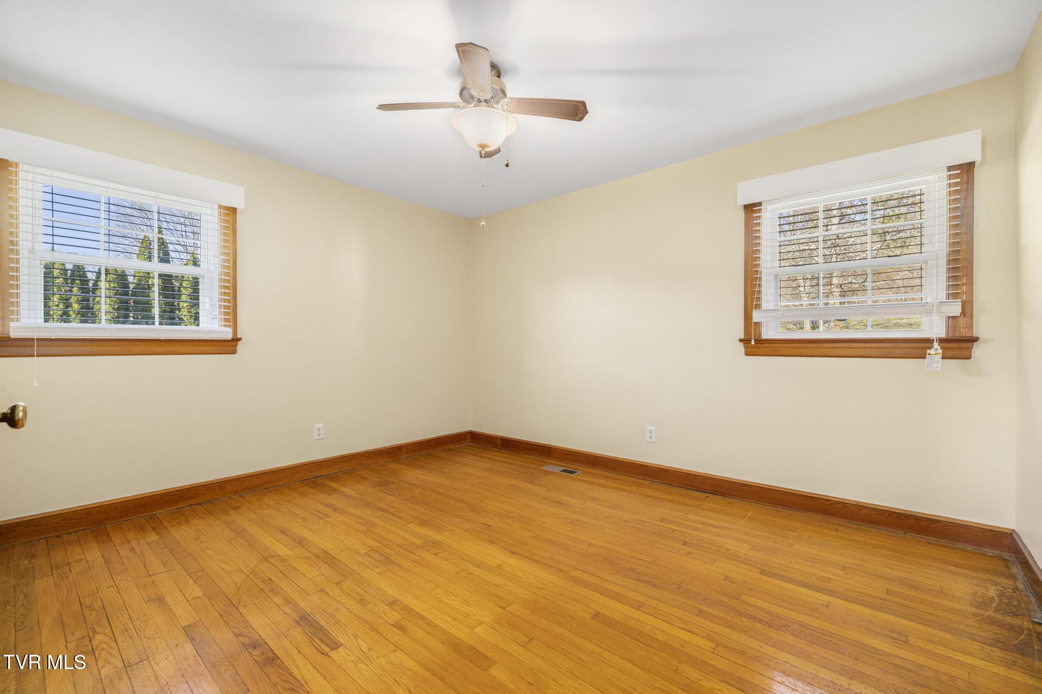 5021 Unicoi Drive Drive, Unicoi, Tennessee image 23