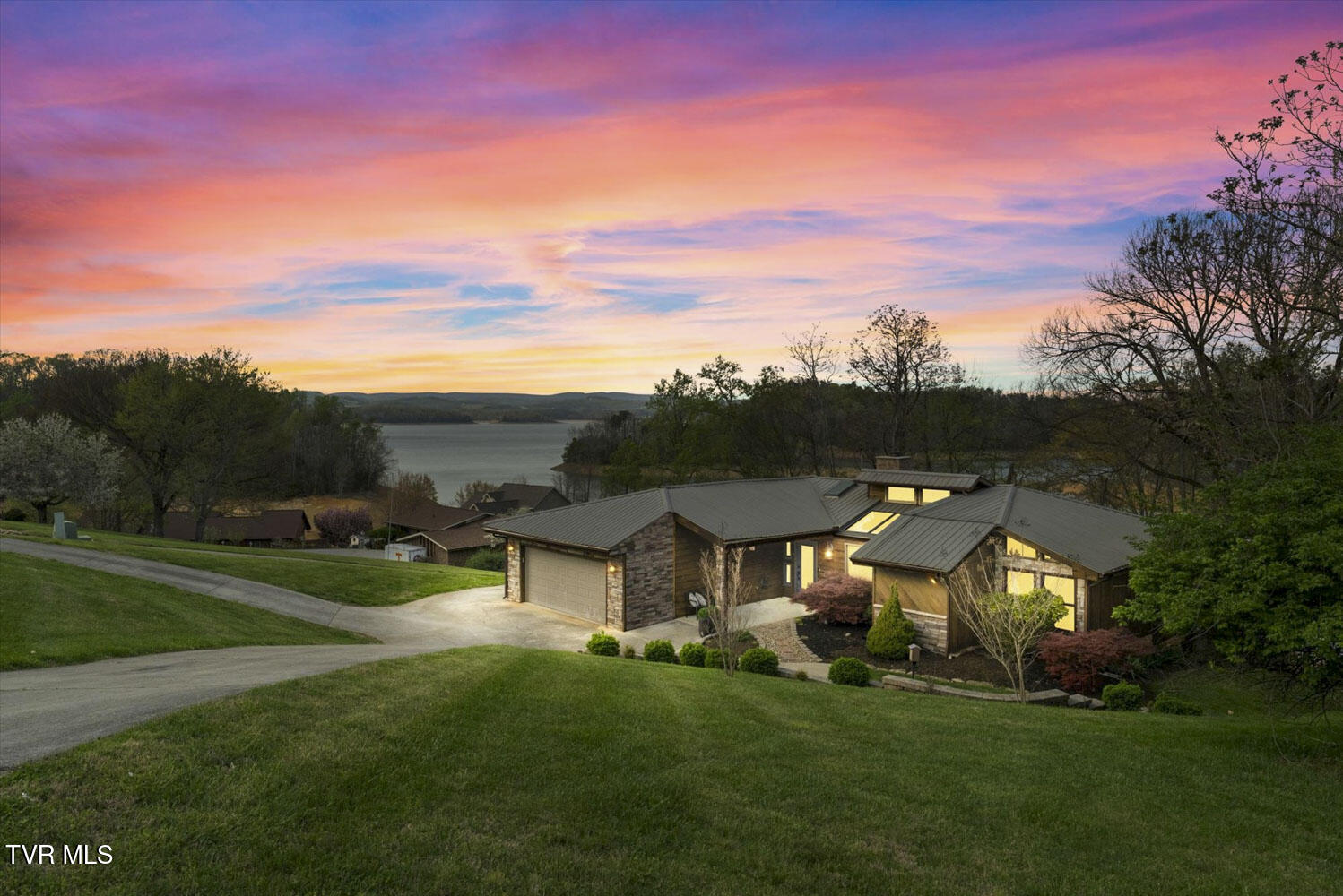1888 Wilderness Drive, Talbott, Tennessee image 2