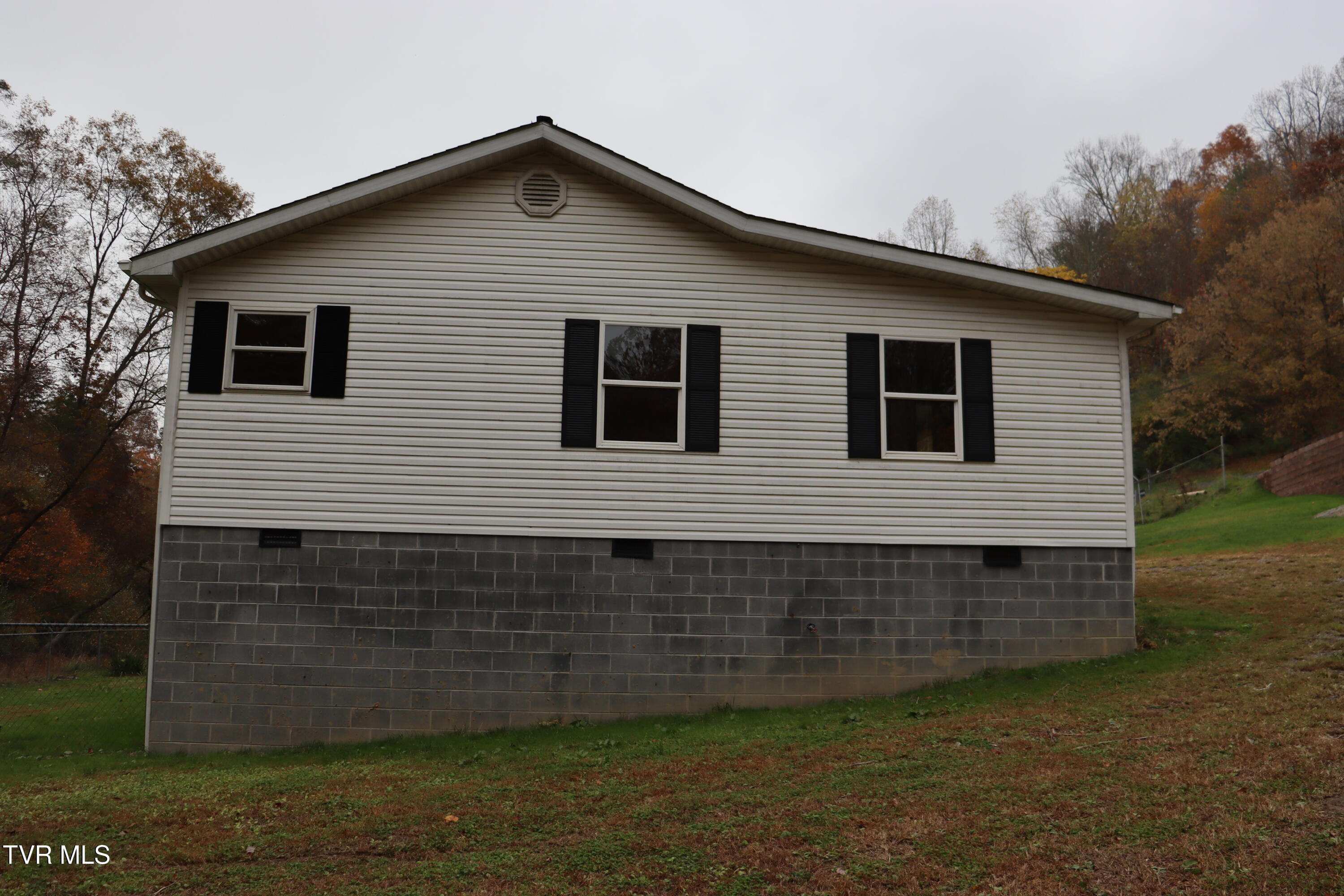508 Ventura Road, Clintwood, Virginia image 2