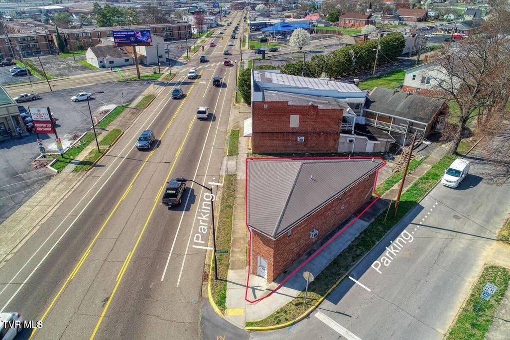 Photo of 1028 Center Street, Kingsport, TN 37660 (MLS # 9990859)