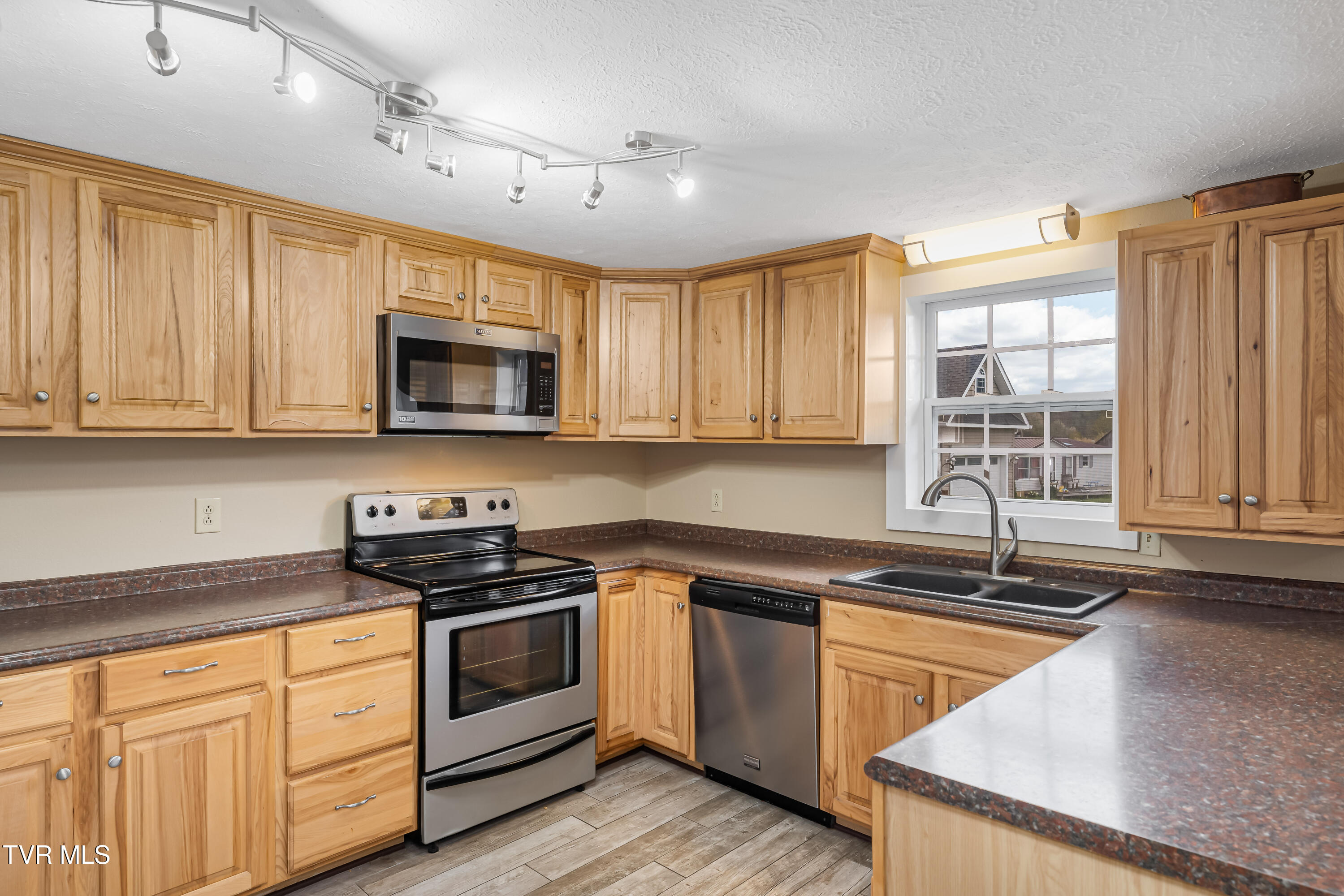 2160 Highway 421, Mountain City, Tennessee image 41