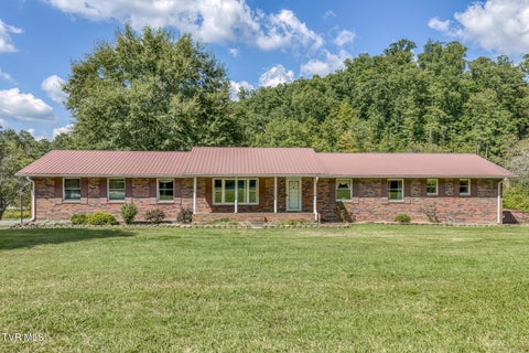 Homes For Sale - 355 Raytheon Road<br/> Bristol, TN 37620