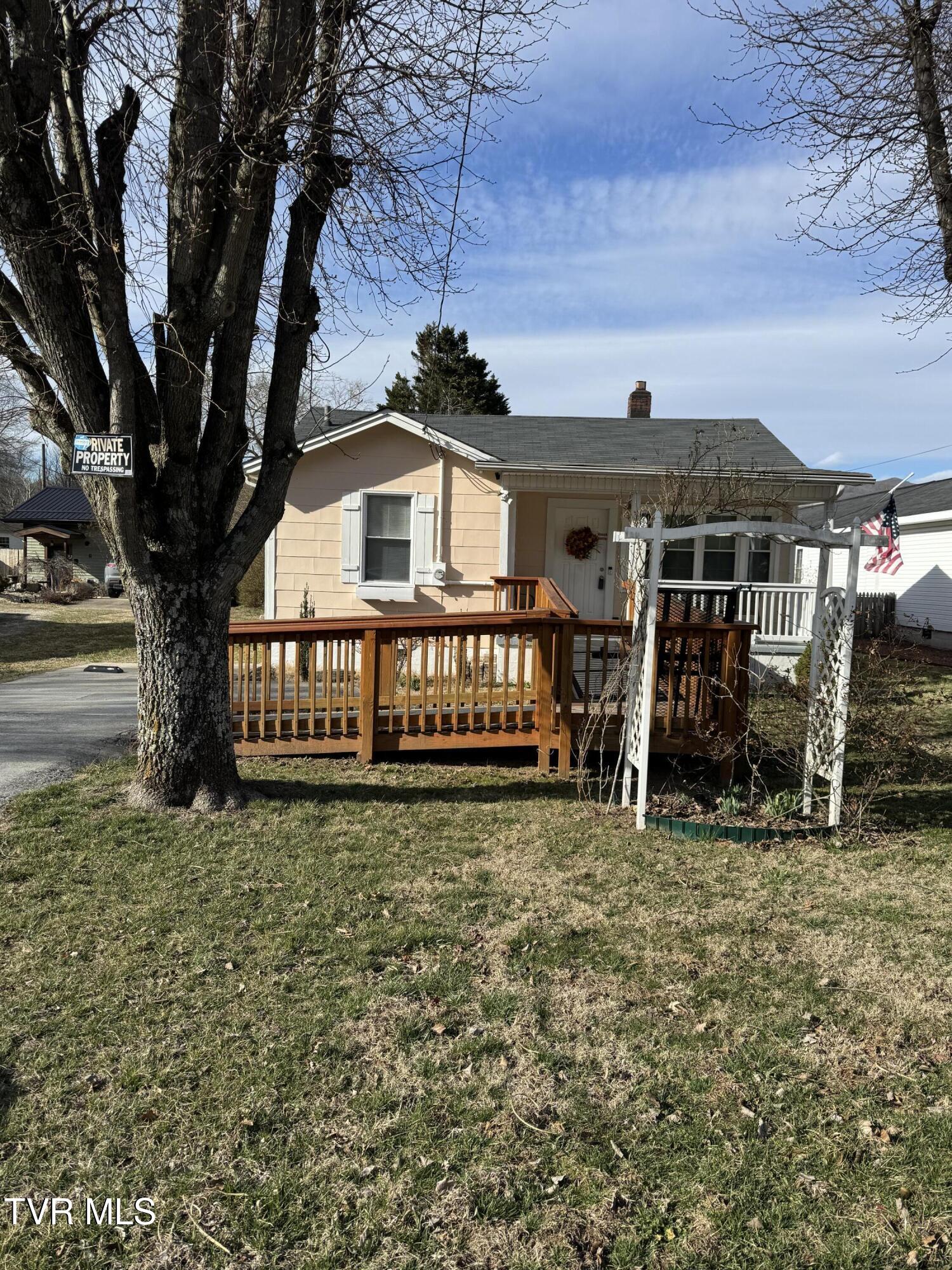 1391 Broad Street, Elizabethton, Tennessee image 1